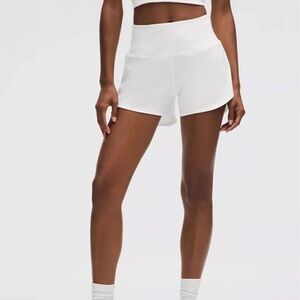 🍋 Lululemon White 4” Speed-up Size 10 Shorts Excellent Condition